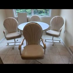DINING SET
