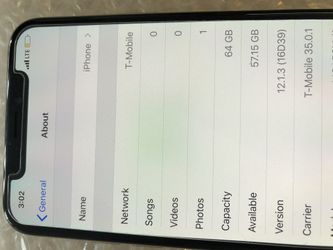 Almost new iPhone X 64Gb t-mobile metro by T-Mobile