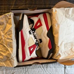 Jordan Retro 4