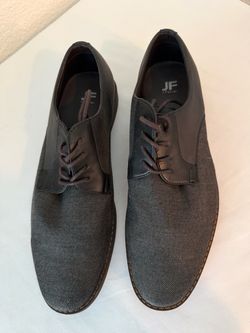 JF MENS GRAY SHOES SIZE 10