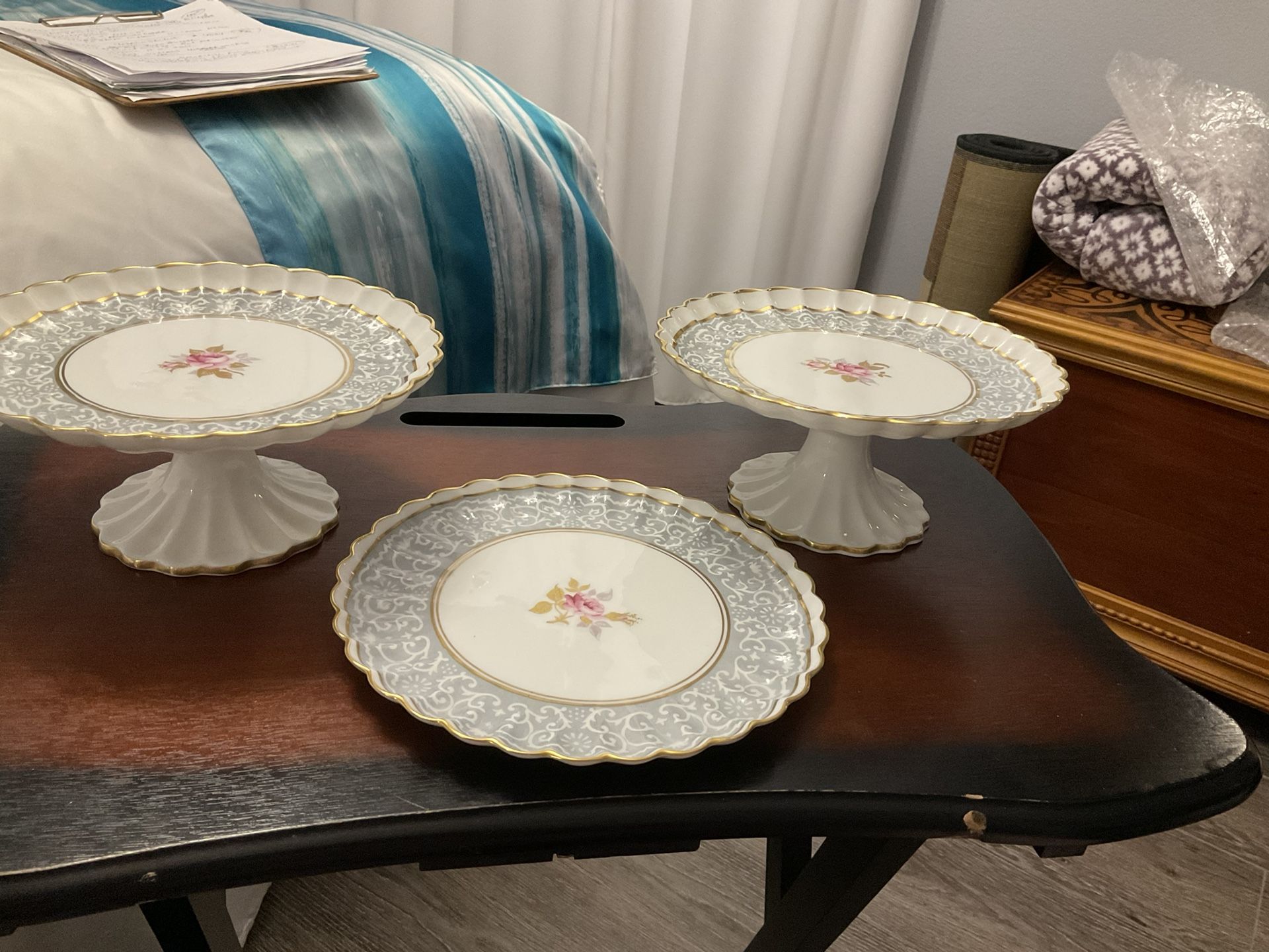 Bone China Footed Cake Plates