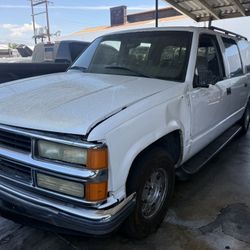 1999 Chevrolet 2500 Regular Cab & Chassis
