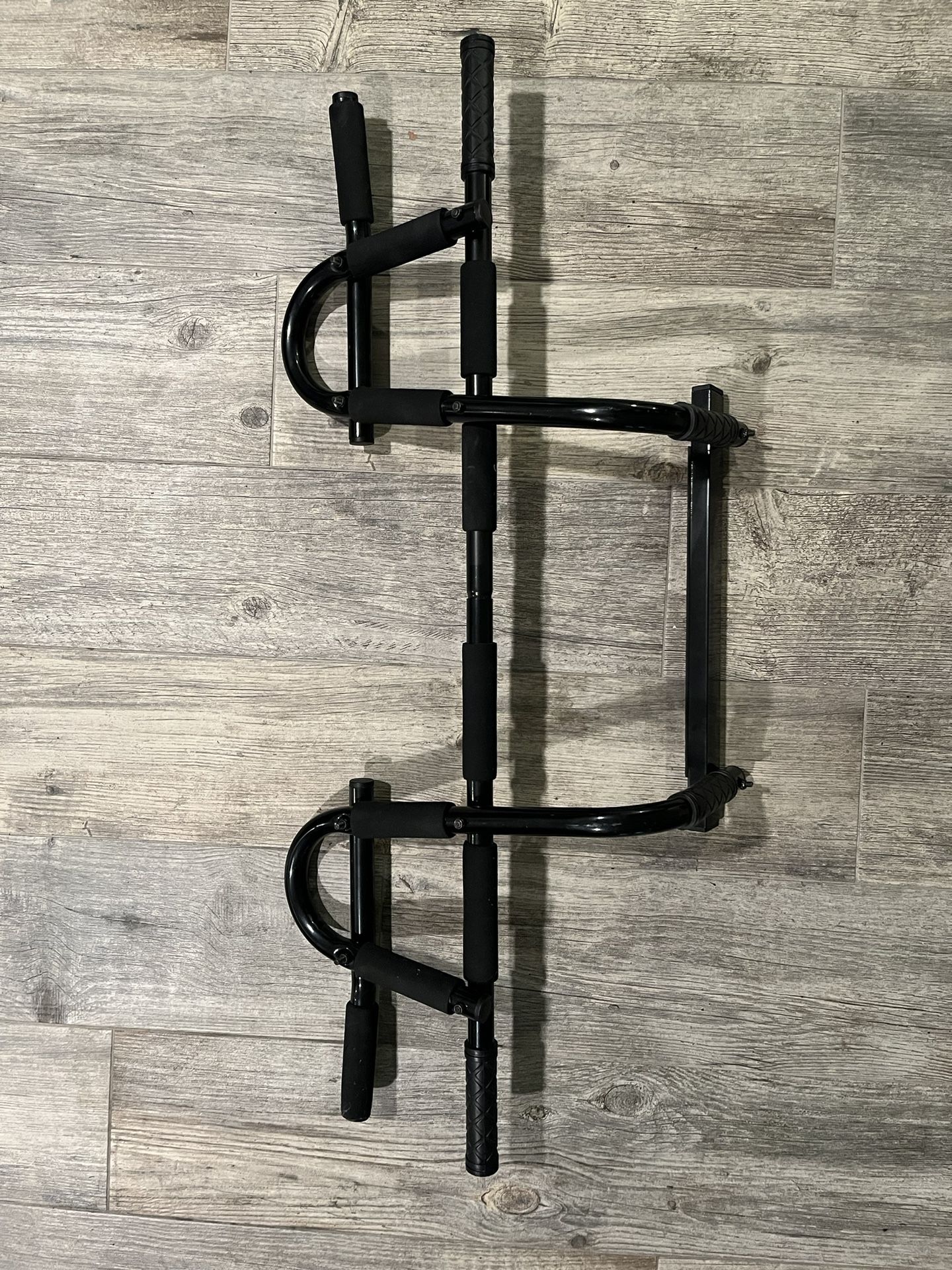 Hang Up Pull Up Bar
