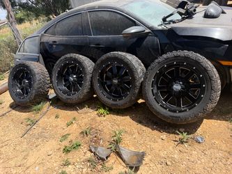 Chevy 6 lug wheels 33x12 20 good parts