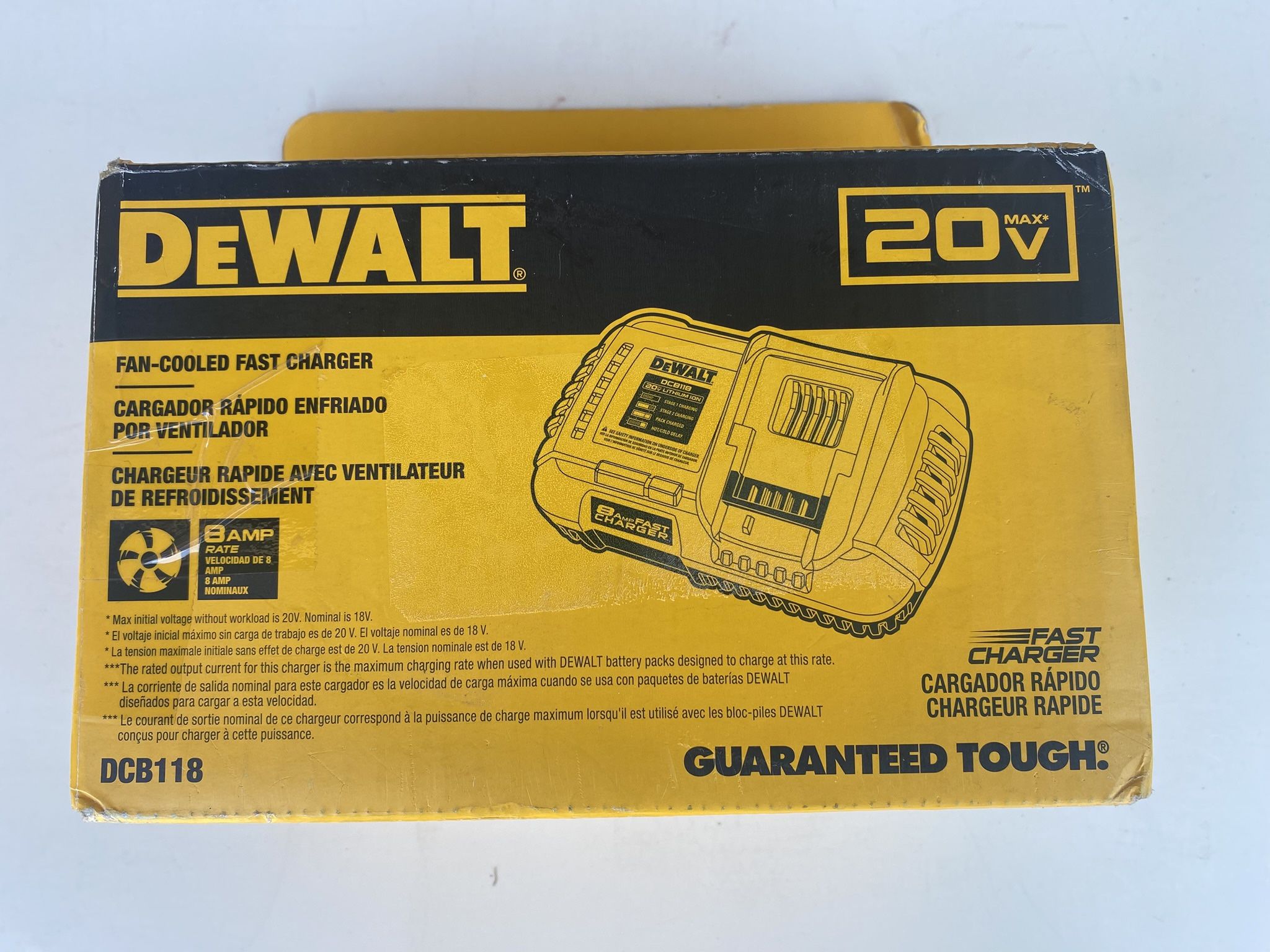 D3- DEWALT 20V MAX / 60V MAX FLEXVOLT Lithium-Ion Fan Cooled Fast Battery Charger