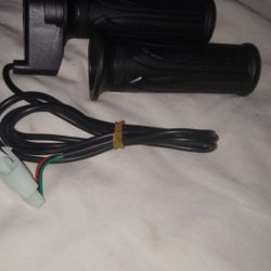 E Scooter Grip /Throttle With Ignition and Keys Will Negotiate Price 