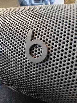 Beats pill+ #pill+ Apple portable speaker