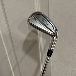 Titleist T200 4 Iron