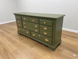 8 drawers dresser with Golden handle Olive green