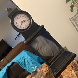 Vintage Clock /case 