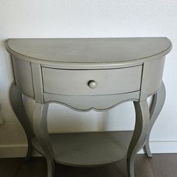 Moving Must Sell Bombay Table Glazed Country Gray