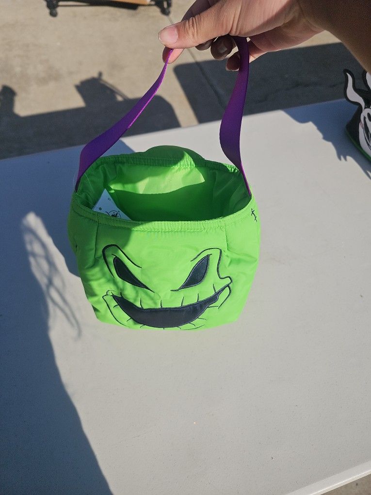 Oogie Boogie Bucket