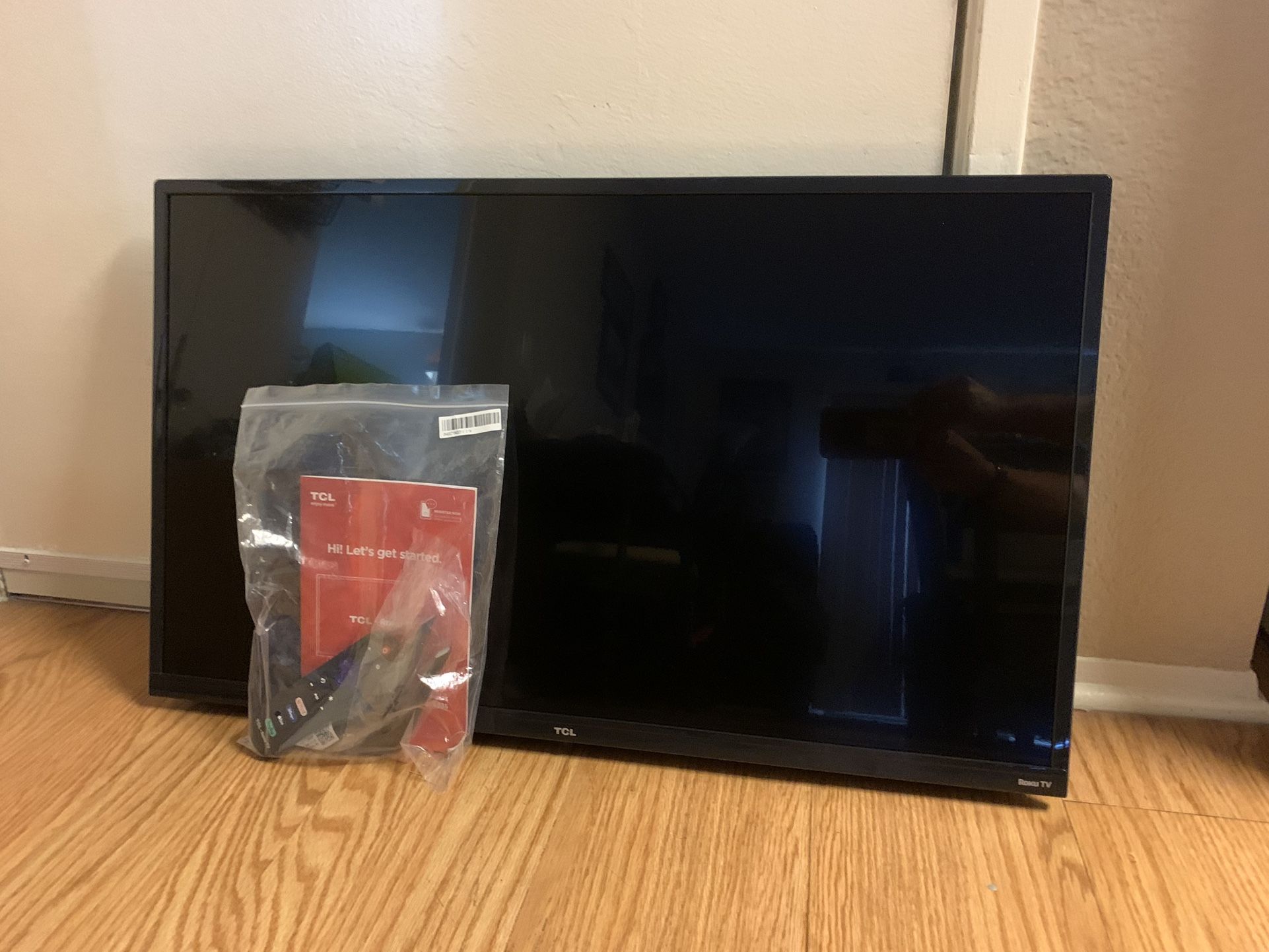 TCL Roku 32” TV