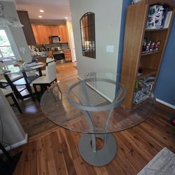 Amisco Dalia Table Bar Height w/ 42 Inch Glass Top