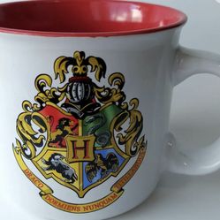 Harry Potter Hogwarts Crest Draco Dormiens Nunquam Titillandus 20 oz Mug White