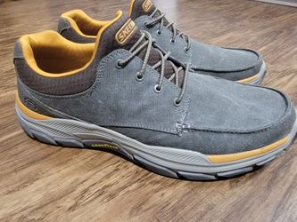 Skechers/ Men's /Size 13