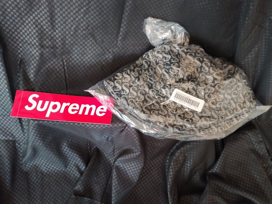 Supreme Monogram Denim Crusher Size M,/L
