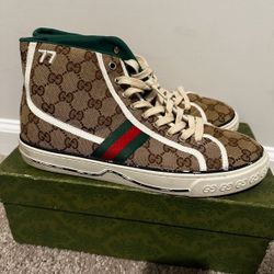 Gucci Sneakers