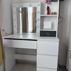 Vanity desk 