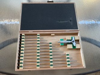 Mitutoyo 129-149, 129 Series Depth Micrometer with Interchangeable Rods 0 to 12” Brand new