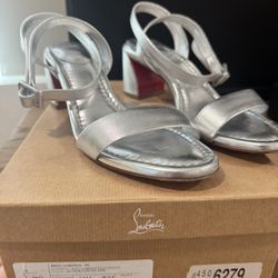 Louboutin heels 40.5