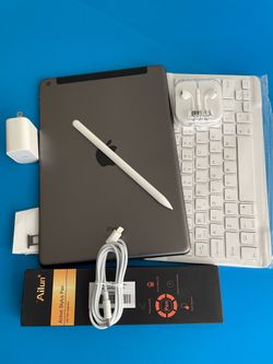 Apple ipad 9th generation 64GB WiFi + cellular unlocked with keybord, pen & Accessories