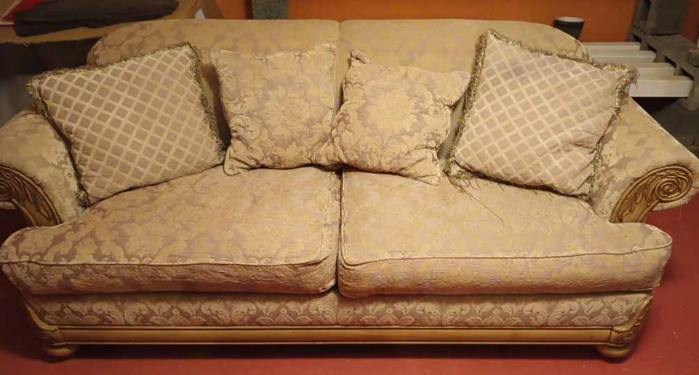 Sillones/Couches for Sale in El Paso, TX OfferUp