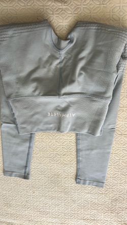 Alphalete Leggings