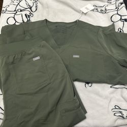 FIGS scrubs
