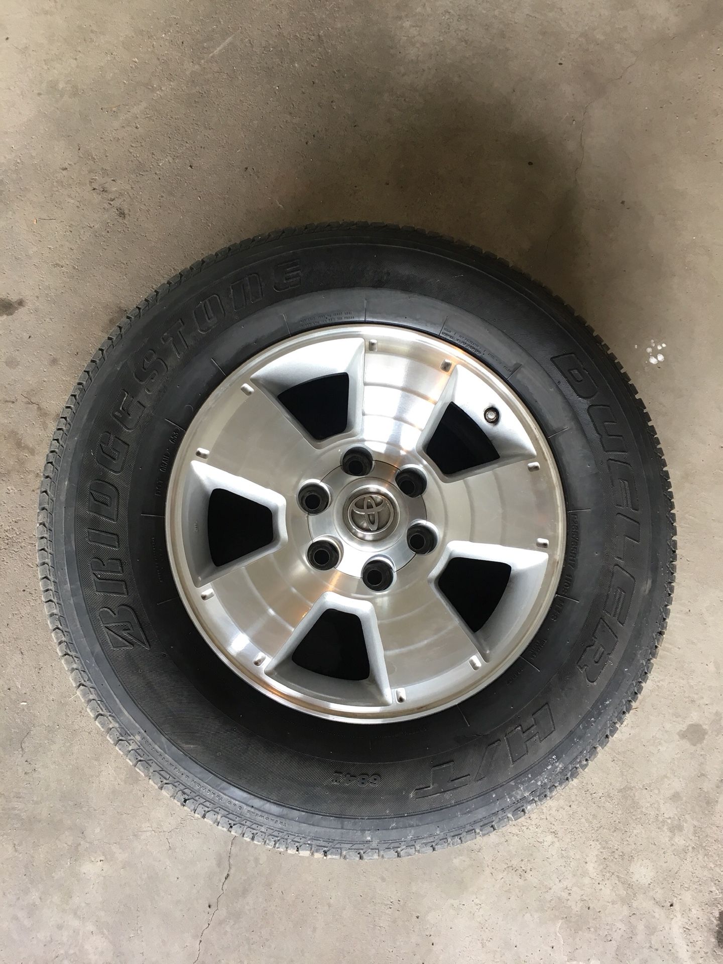 Toyota Tacoma original wheels. Great condition.