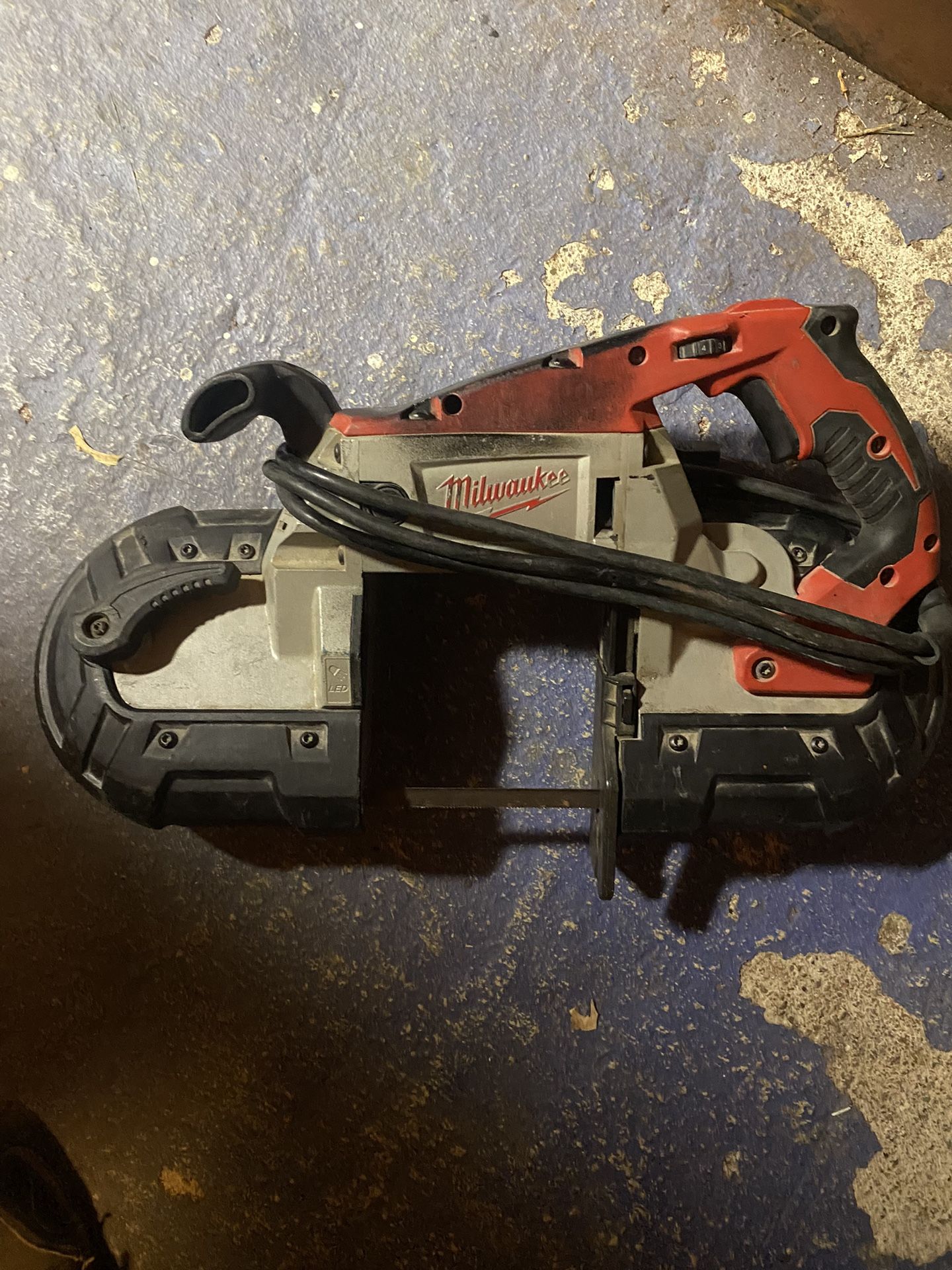 Milwaukee Bandsaw