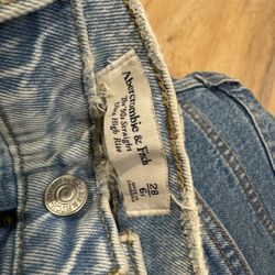 FREE USED CLOTHES MUST TAKE ALL