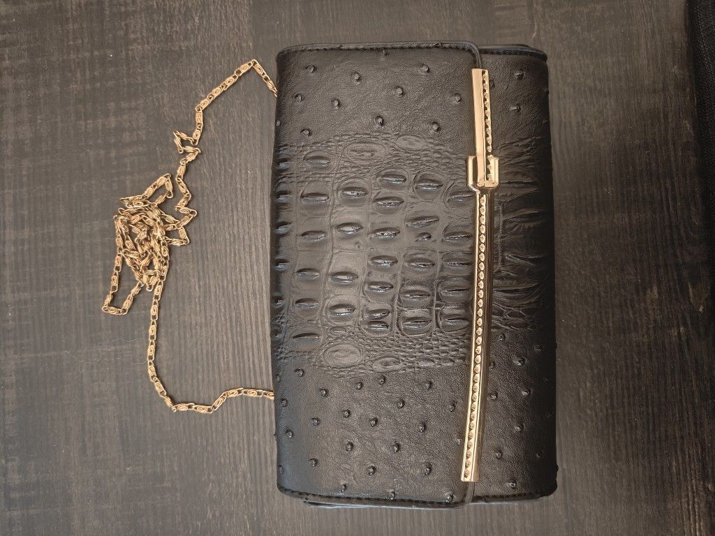 Cross Body Small Gator Design Purse
