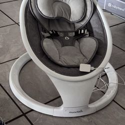 Munchkin Bluetooth Enabled Baby Swing - White
