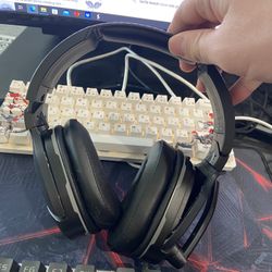 Letton Mechanical Keyboard And Turtle Beach War Force Recon 200 Microphone 