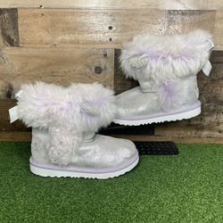 UGG Australia Fluff Squad Maizey Classic II Silver Lavender Boots Girls 3
