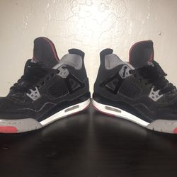 Jordan 4 Bred