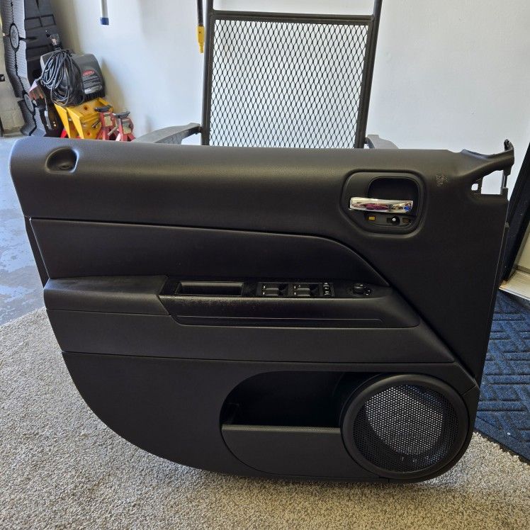Jeep Patriot Door Panel 