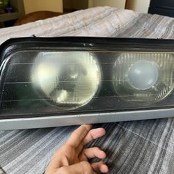 95-98 BMW 740iL 750iL Left Driver Side Halogen OEM Headlight