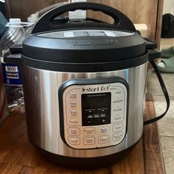 Instant Pot Duo 7-in-1 Electric Pressure cooker, 6 Quarts