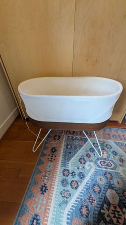 Snoo Smart Sleeper Bassinet - Happiest Baby