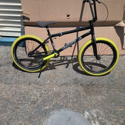 BMX BIKE