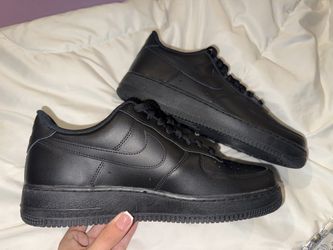 Black Nike Air Force 1
