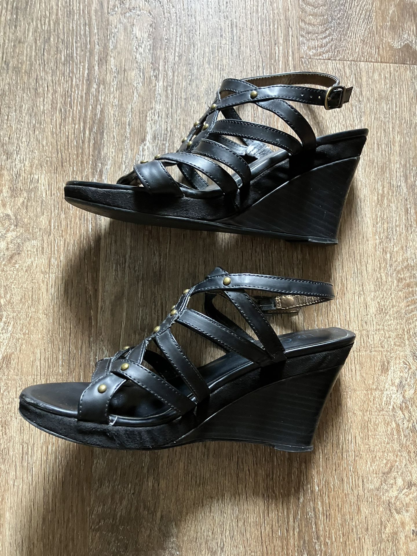 Liz Cole Black Sandals Size 9W