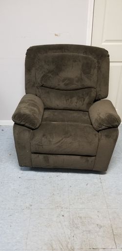 Serta Push-Button Power Recliner with deep body Cushions, Ultra Comfortable, Brown Frabic