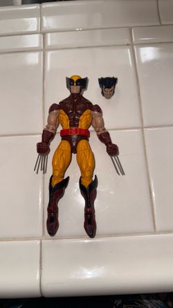 Marvel Legends Retro Wolverine Brown Suit 2019