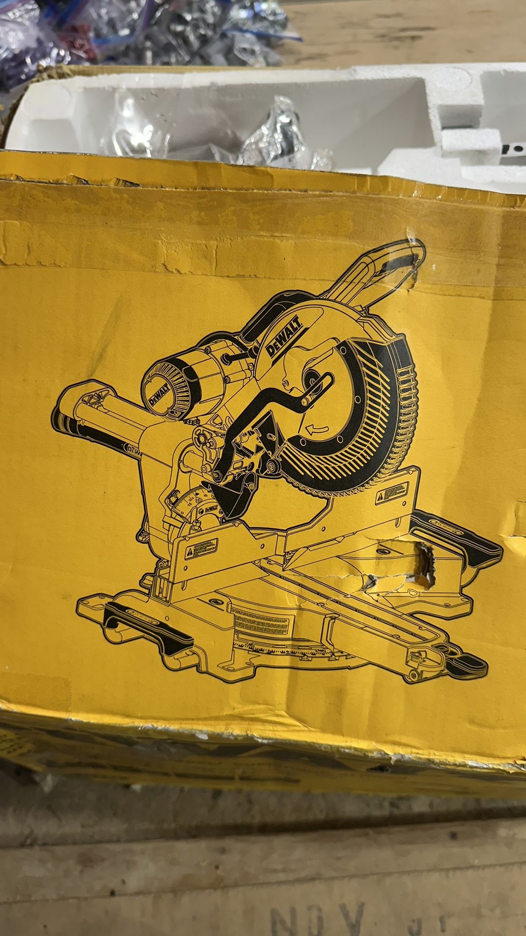 DEWALT 15 Amp Corded 12 in. Double Bevel Sliding Compound Miter Saw with XPS technology, Blade Wrench and Material Clamp