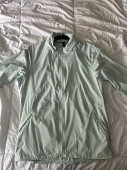Lululemon Windbreaker