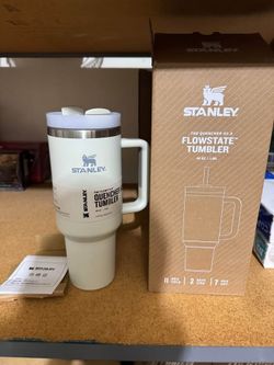 THE QUENCHER H2.0 FLOWSTATE™ TUMBLER | 40 OZ