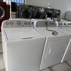 Whirlpool Top Load Washer And Gas Dryer Set